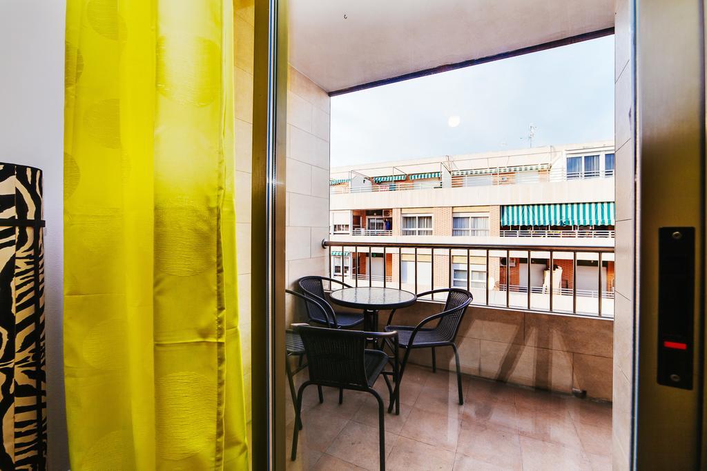 Apartamentos Madrid Torrevieja Zewnętrze zdjęcie