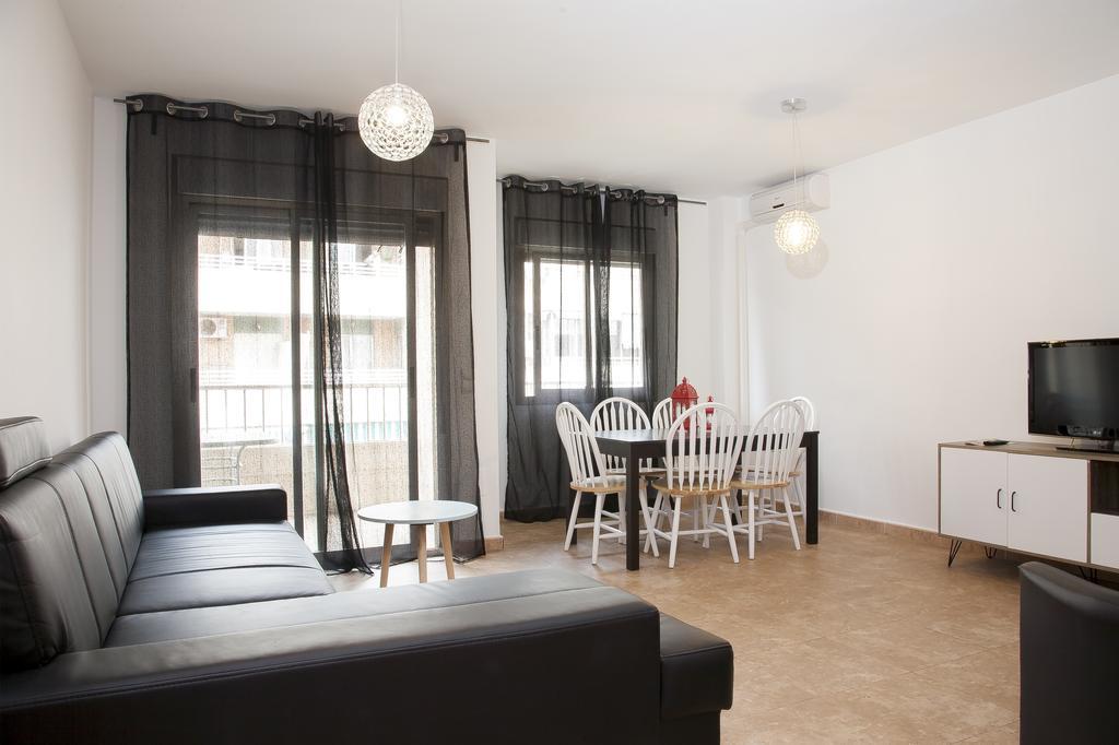 Apartamentos Madrid Torrevieja Zewnętrze zdjęcie